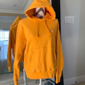 Champion Unisex Hoodie - Medium NEW 🔥😻❤️